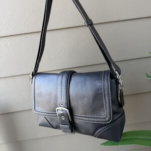 Vintage Coach black leather Hampton bag flap buckle purse Y2K